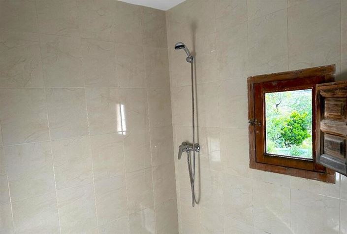 Image No.6-3 Bed Property for sale