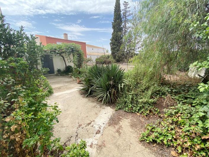 Image No.9-6 Bed Property for sale