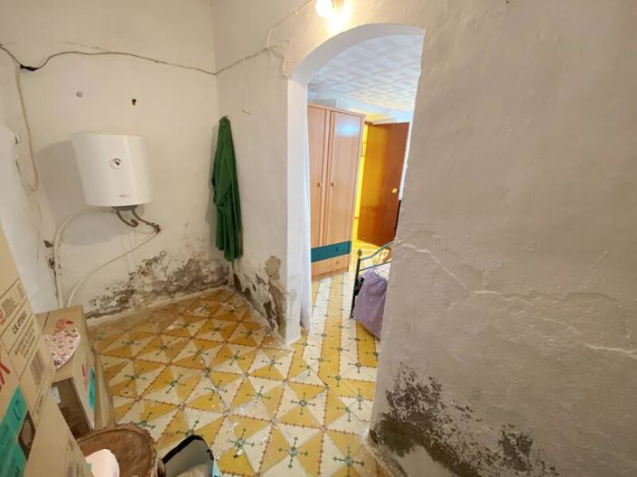 Image No.16-3 Bed Property for sale