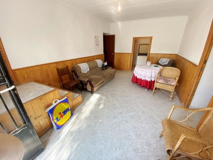 Image No.4-3 Bed Property for sale