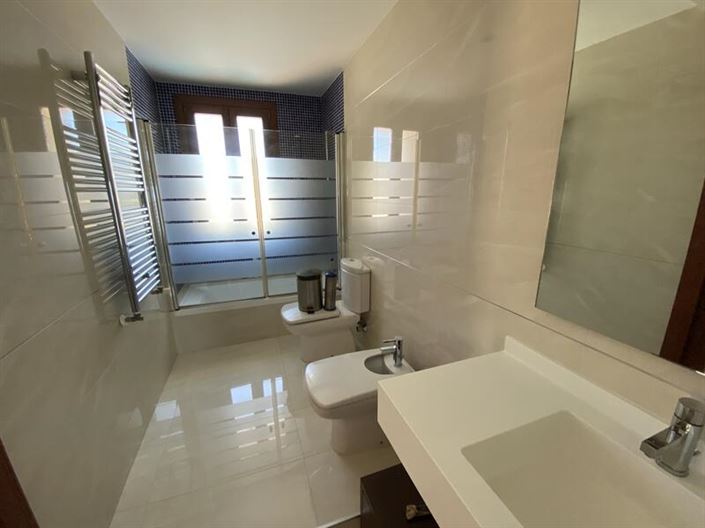 Image No.25-5 Bed Villa for sale