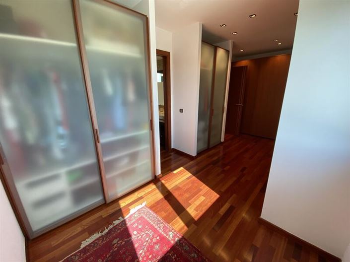 Image No.29-5 Bed Villa for sale