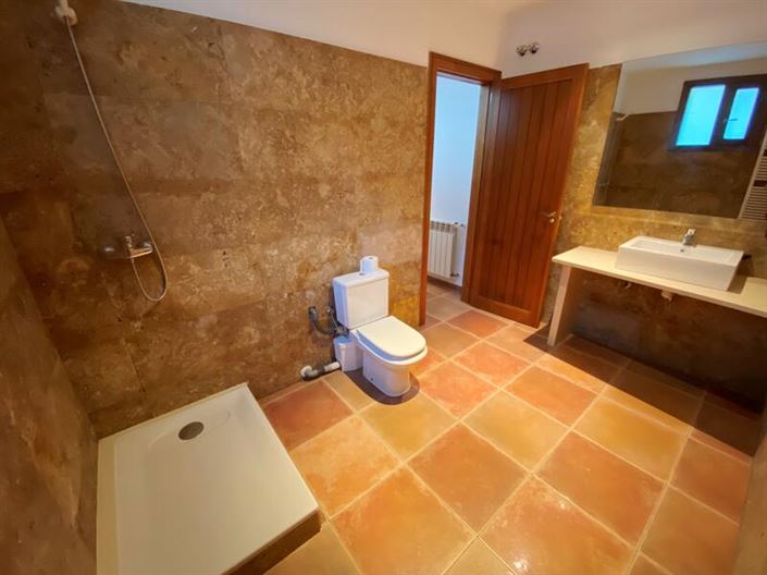 Image No.33-5 Bed Villa for sale