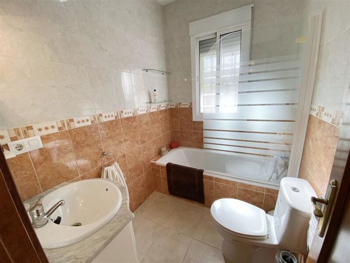 Image No.27-Villa de 4 chambres à vendre à Zurgena