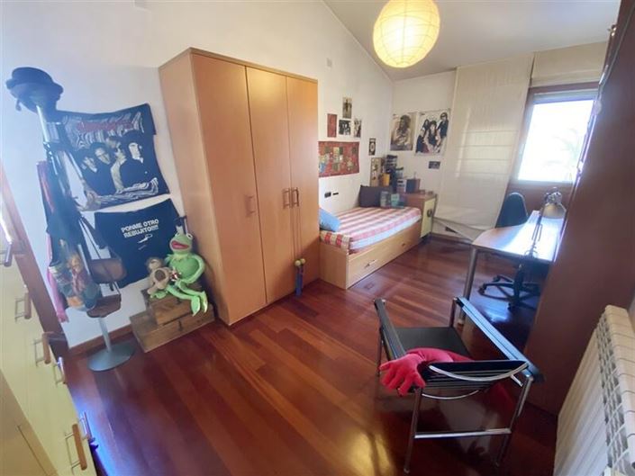 Image No.17-4 Bed Villa for sale