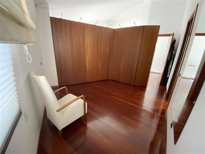 Image No.24-4 Bed Villa for sale