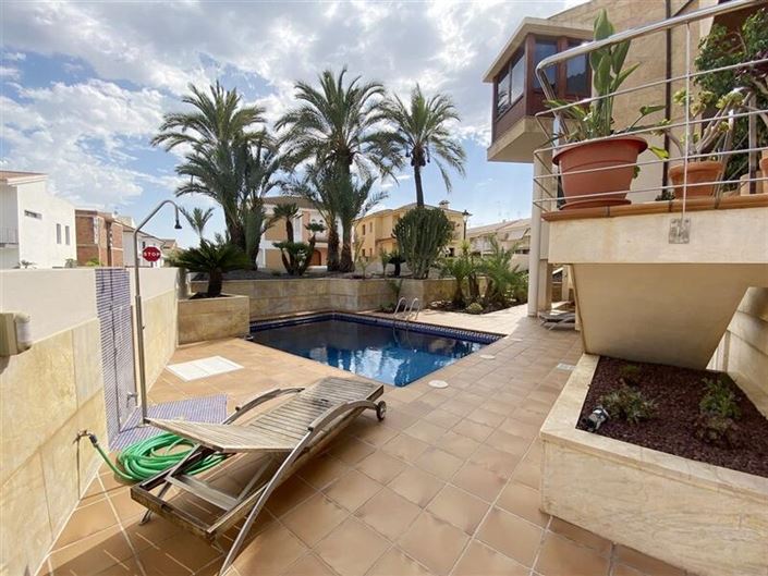 Image No.25-4 Bed Villa for sale