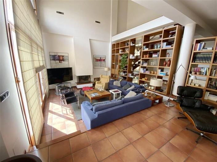 Image No.6-4 Bed Villa for sale