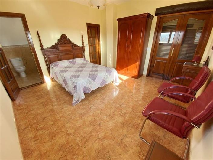 Image No.26-3 Bed Villa for sale