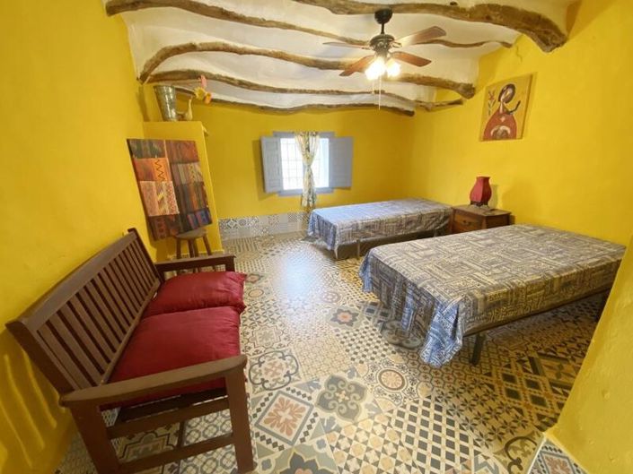 Image No.23-3 Bed Property for sale