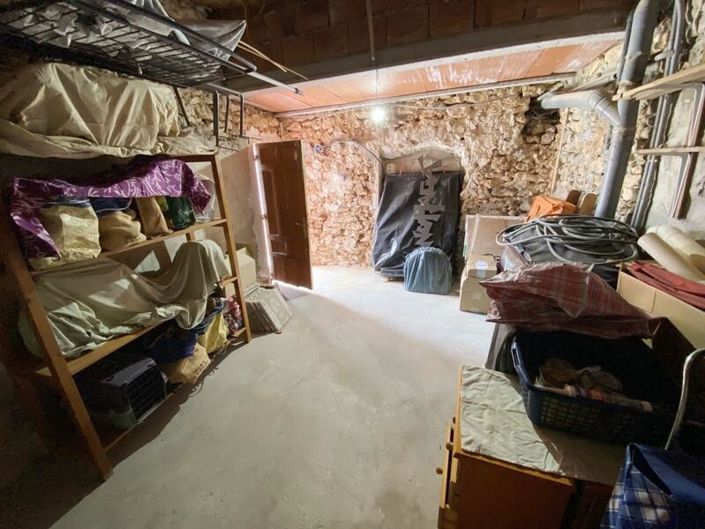 Image No.37-3 Bed Property for sale