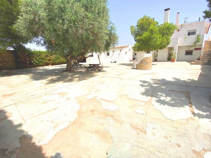 Image No.35-6 Bed Property for sale