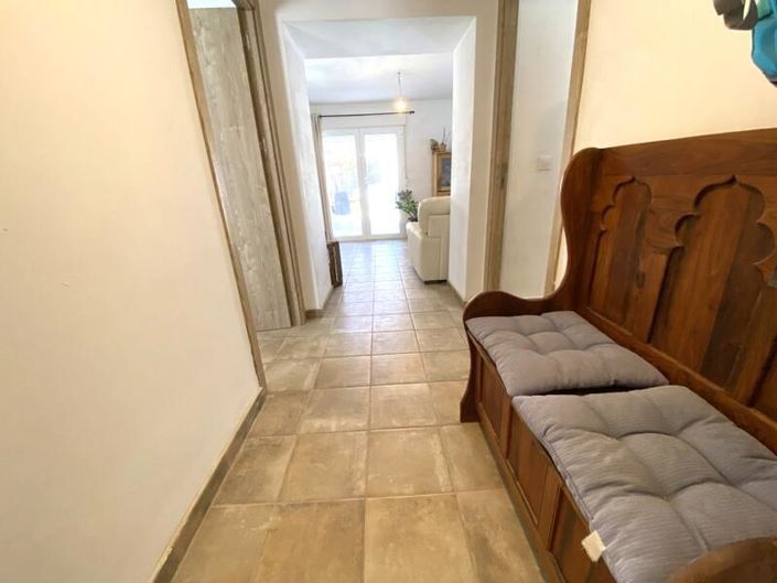 Image No.21-3 Bed Property for sale