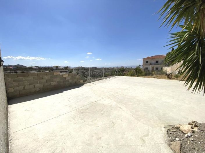 Image No.24-3 Bed Property for sale