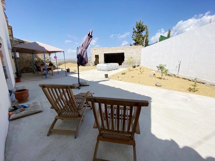 Image No.28-3 Bed Property for sale