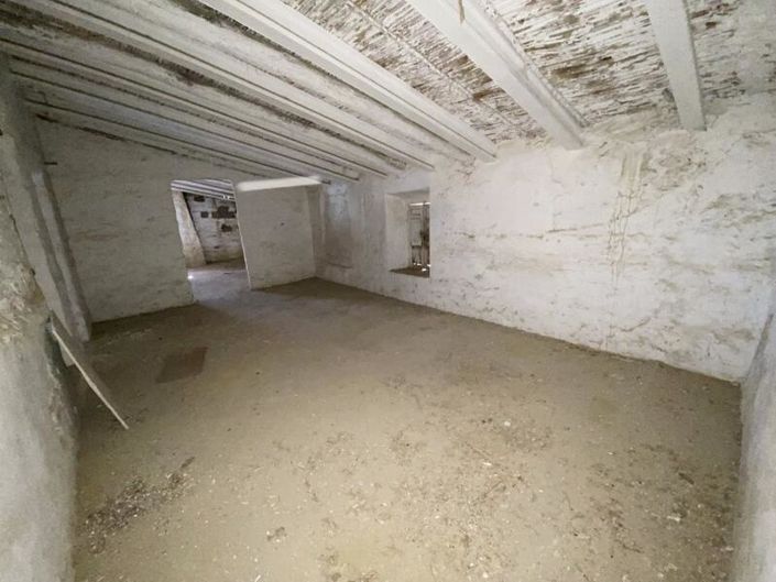 Image No.32-3 Bed Property for sale