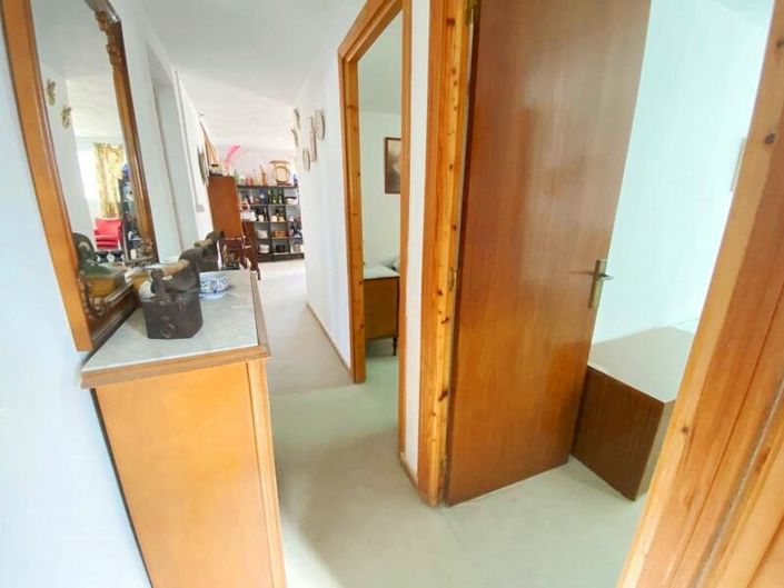 Image No.13-2 Bed Property for sale