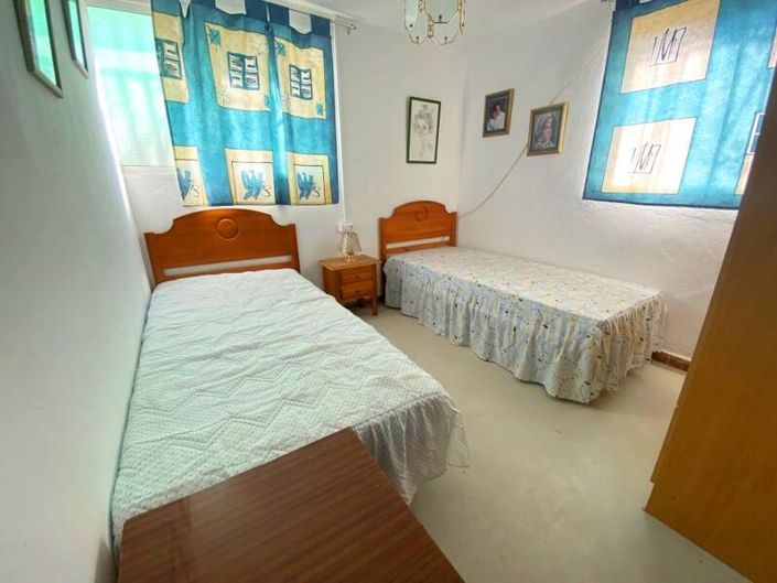 Image No.16-2 Bed Property for sale