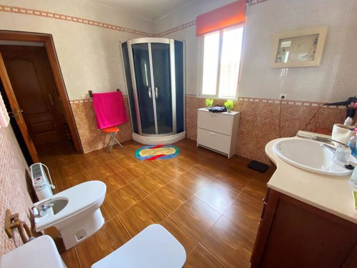 Image No.16-3 Bed Villa for sale