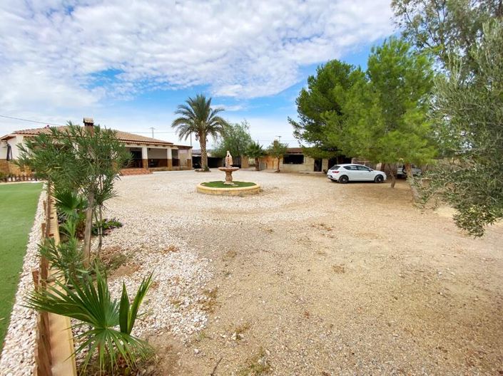 Image No.25-3 Bed Villa for sale