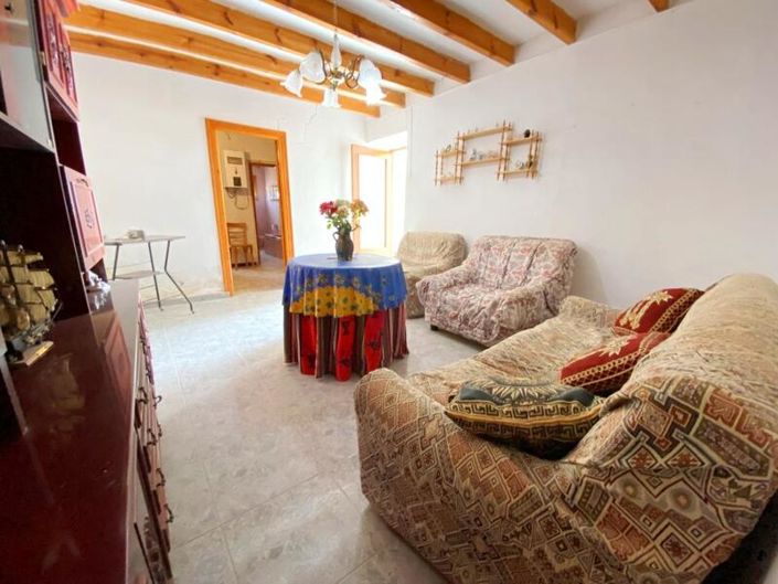 Image No.12-4 Bed Property for sale