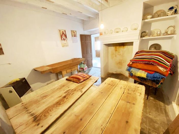 Image No.30-4 Bed Property for sale