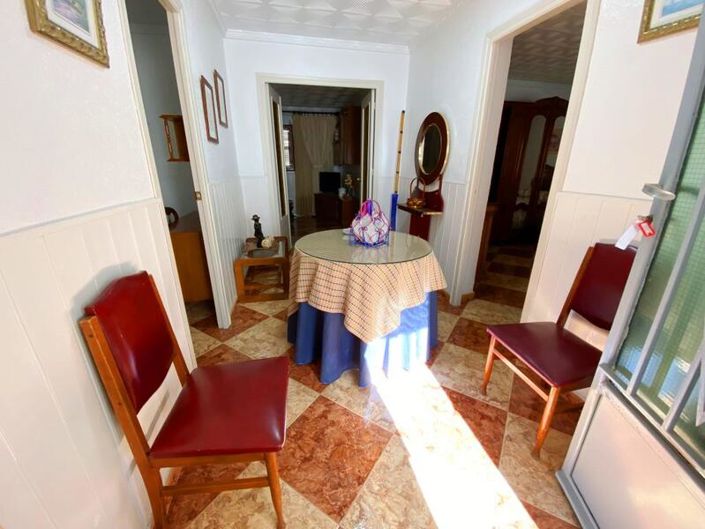 Image No.6-5 Bed Property for sale