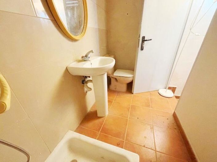 Image No.16-3 Bed Property for sale