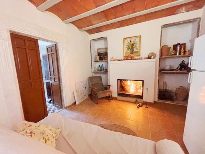 Image No.8-3 Bed Property for sale