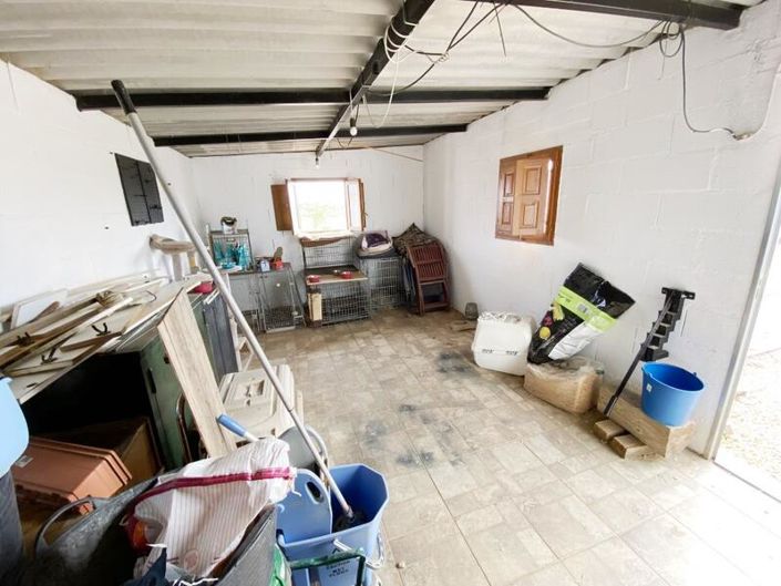 Image No.36-3 Bed Commercial for sale