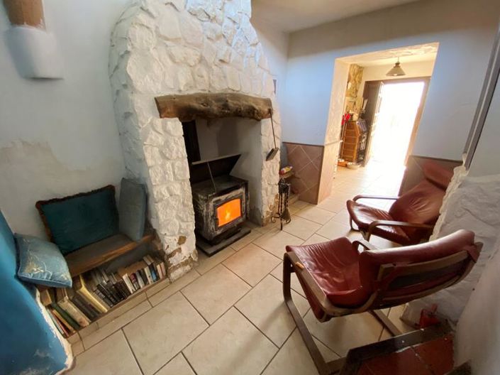 Image No.19-5 Bed Property for sale