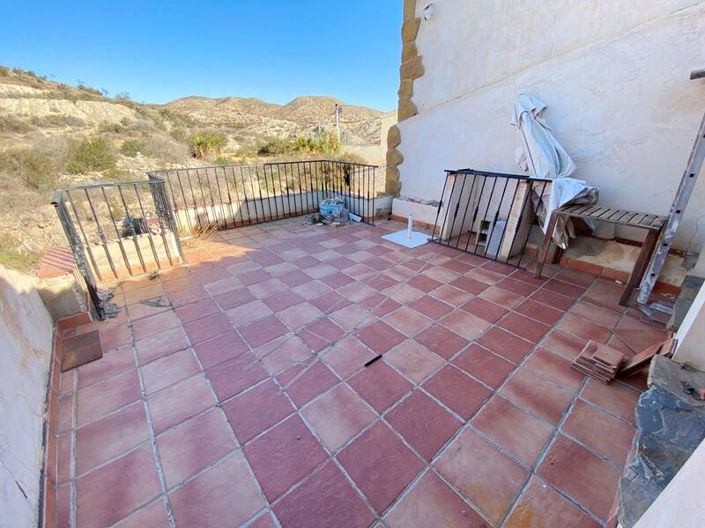 Image No.31-5 Bed Property for sale