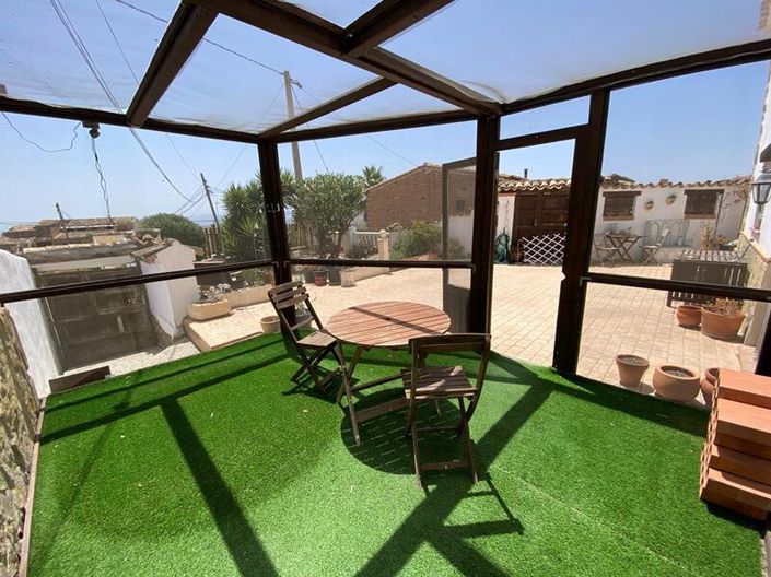 Image No.3-5 Bed Property for sale