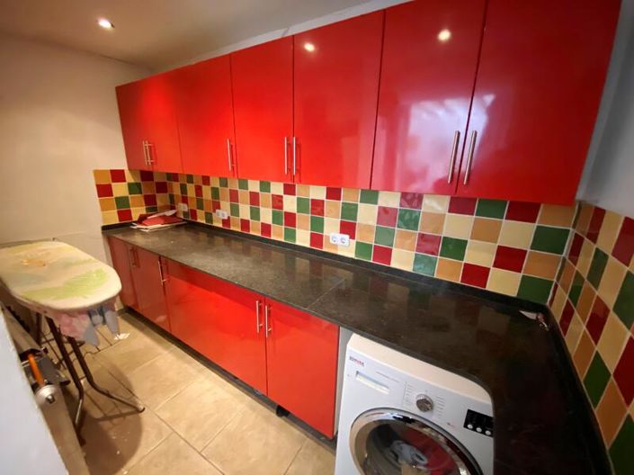 Image No.35-5 Bed Property for sale