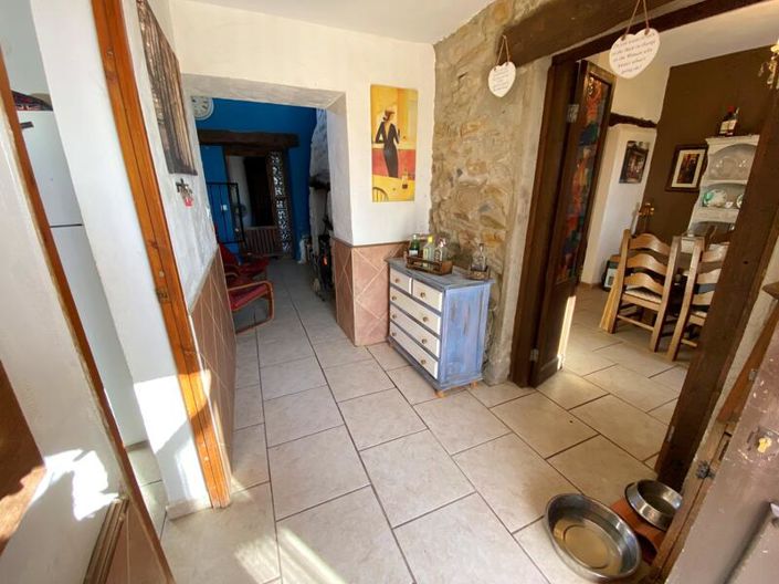 Image No.10-5 Bed Property for sale