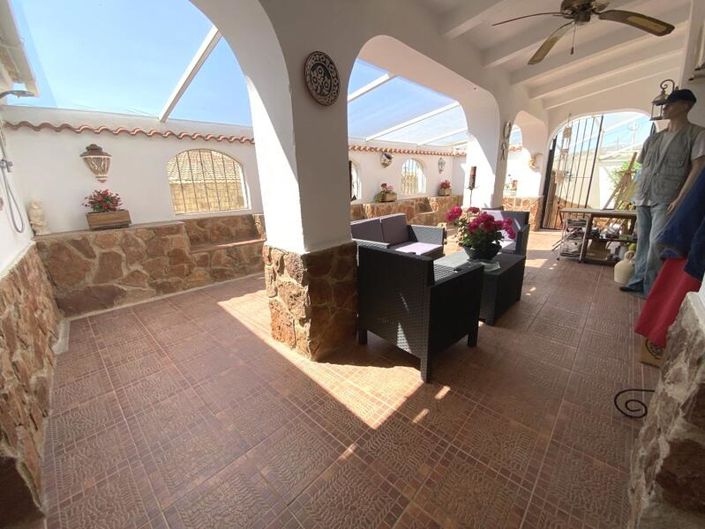 Image No.29-6 Bed Property for sale