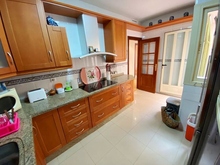 Image No.3-3 Bed Apartment for sale