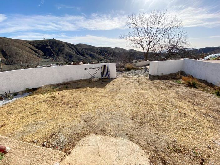 Image No.18-2 Bed Property for sale