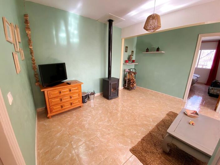 Image No.8-2 Bed Property for sale