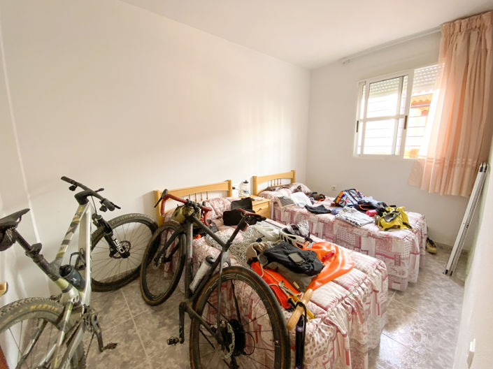 Image No.30-6 Bed Property for sale