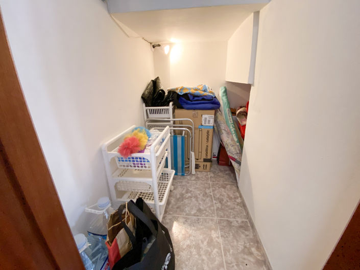 Image No.33-6 Bed Property for sale