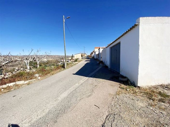 Image No.34-6 Bed Property for sale