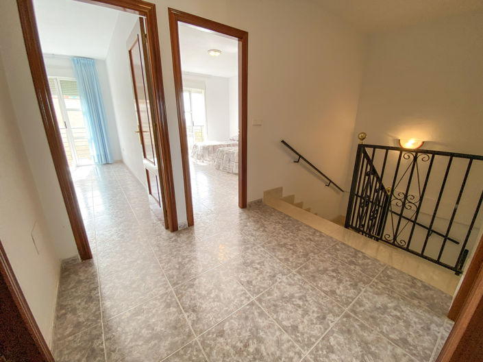 Image No.37-6 Bed Property for sale
