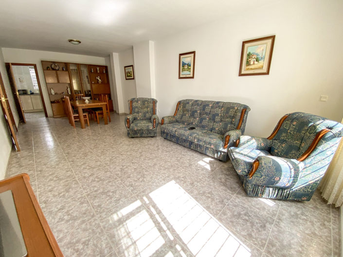 Image No.7-6 Bed Property for sale