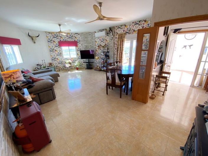 Image No.14-3 Bed Villa for sale