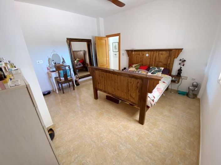 Image No.24-3 Bed Villa for sale