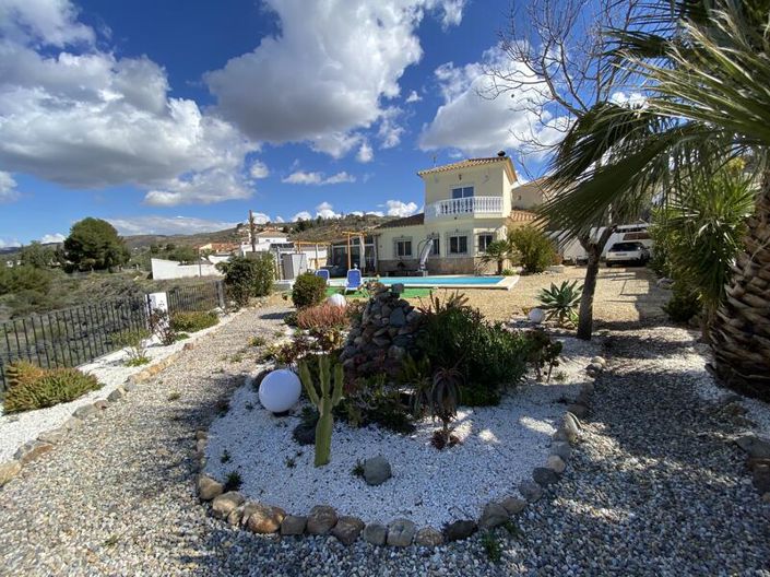 Image No.7-3 Bed Villa for sale