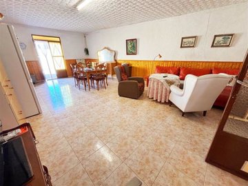 vh2538-village-town-house-for-sale-in-almendr