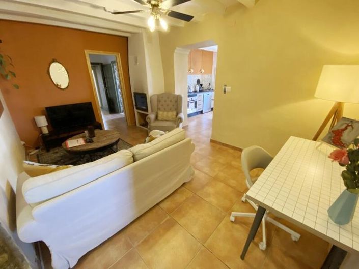 Image No.14-9 Bed Property for sale