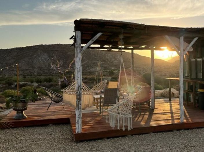 Image No.5-9 Bed Property for sale